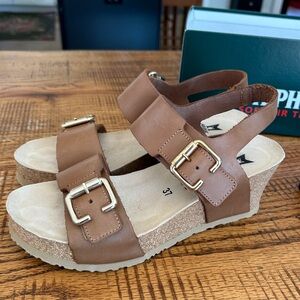 Mephisto Sandals
